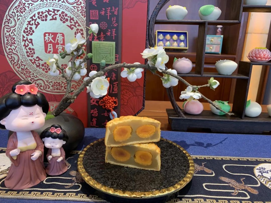 唐樂宮中秋月餅全網(wǎng)預(yù)售，重磅新品貓山王榴蓮冰皮月餅首發(fā)