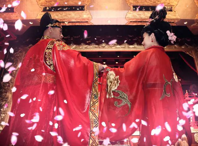 【西安唐樂(lè)宮】2019重磅推出丨大型仿唐式婚禮《女皇賜婚》(圖7) 【西安唐樂(lè)宮】2019重磅推出丨大型仿唐式婚禮《女皇賜婚》(圖7)