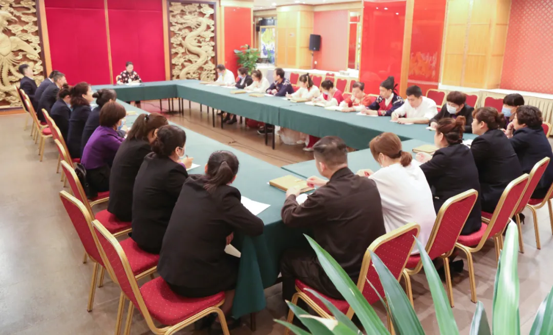 西安唐樂(lè)宮黨總支傳達(dá)學(xué)習(xí)以案促改專項(xiàng)工作文件精神(圖2)