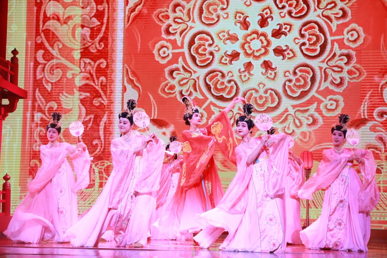 喜迎雙節(jié)丨唐樂宮驚喜不斷，“餅”承心意，以禮相待(圖8)